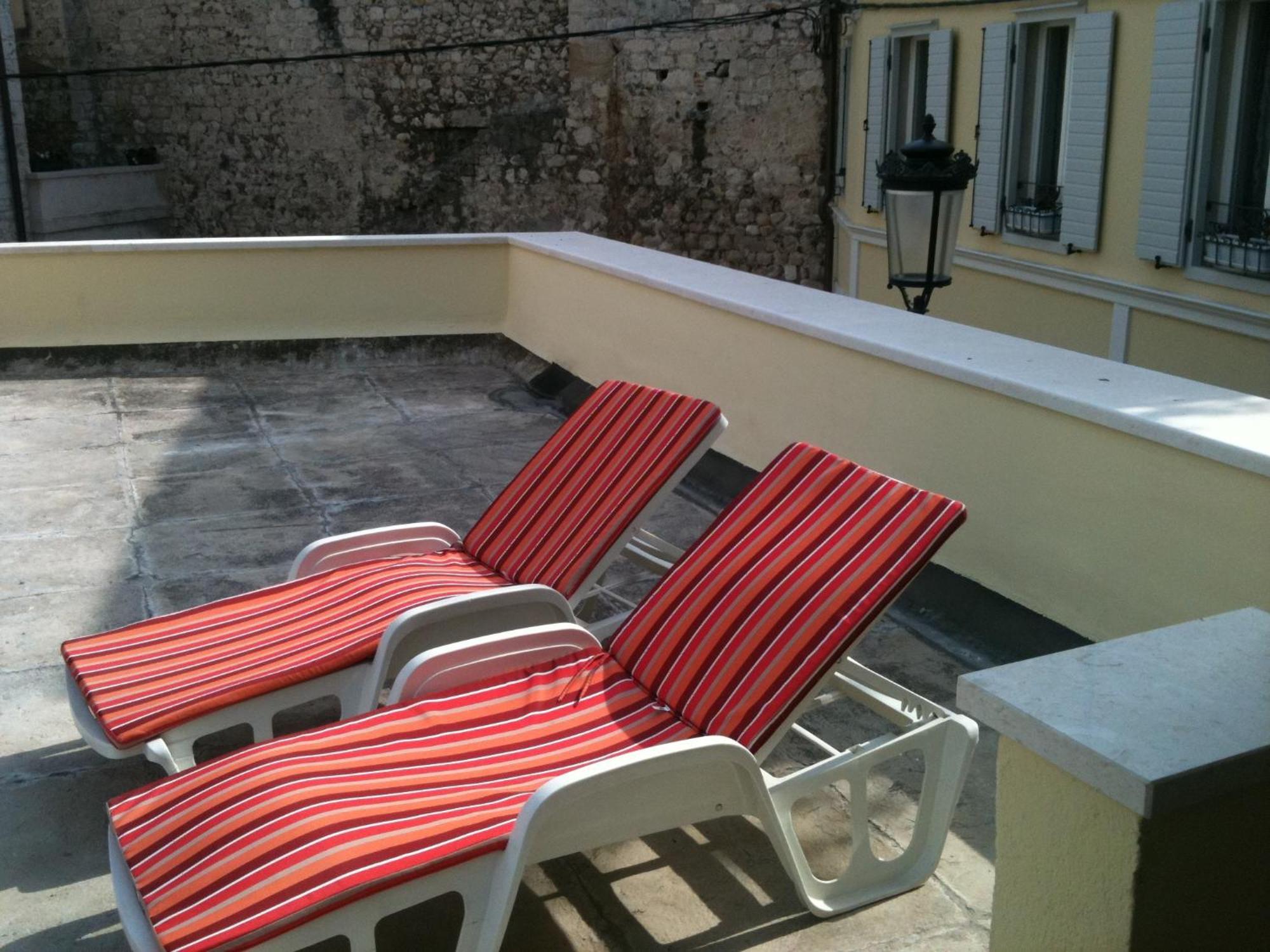 Split Artistic Apartments Esterno foto